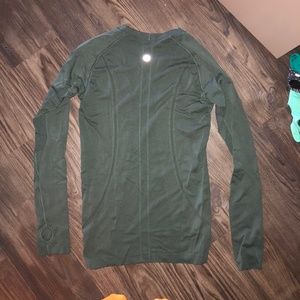 lululemon athletica Tops - Lululemon Swiftly Tech Long Sleeve Crew lululemon athletica Tops - Lululemon Swiftly Tech Long Sleeve Crew